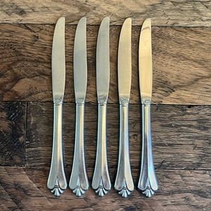 Oneida Royal Flute Dinner Knives (5)